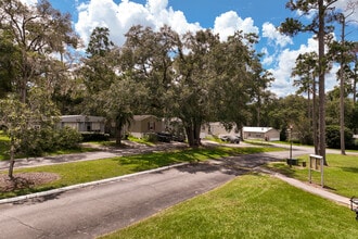 Bayhead MHP in Tallahassee, FL - Building Photo - Building Photo