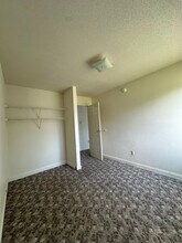 1516 1st St E in Thief River Falls, MN - Foto de edificio - Building Photo