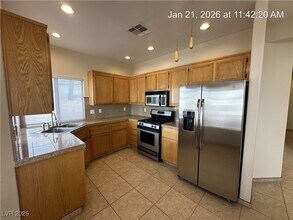 5541 Cypress Creek St in North Las Vegas, NV - Building Photo - Building Photo