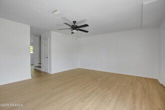 109 Courtney Dr in Duson, LA - Building Photo - Building Photo