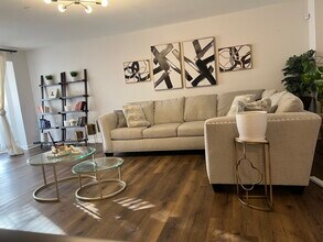 3650 Marcey Creek Rd in Laurel, MD - Foto de edificio - Building Photo