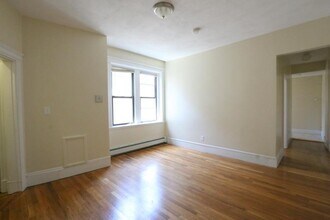 77 Hancock St, Unit 4 in Cambridge, MA - Foto de edificio - Building Photo