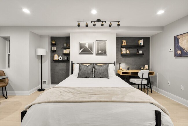 1037 5th St NE-Unit -Basement in Washington, DC - Building Photo - Building Photo