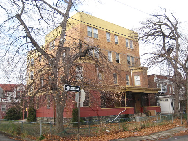 Windrim Manor in Philadelphia, PA - Foto de edificio - Building Photo