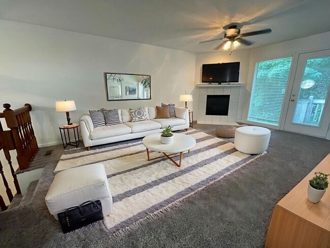 property at 5905 NE 42nd St