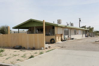 7389 Bannock Trl in Yucca Valley, CA - Building Photo - Primary Photo