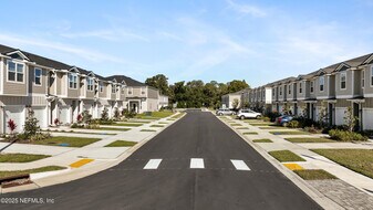 89 Zaragoza Dr in St. Augustine, FL - Building Photo