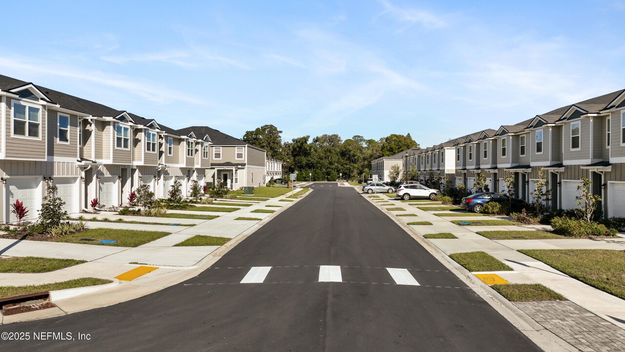 89 Zaragoza Dr in St. Augustine, FL - Building Photo