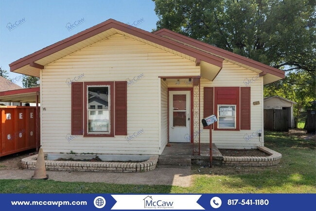 property at 3009 Hollywood Ave