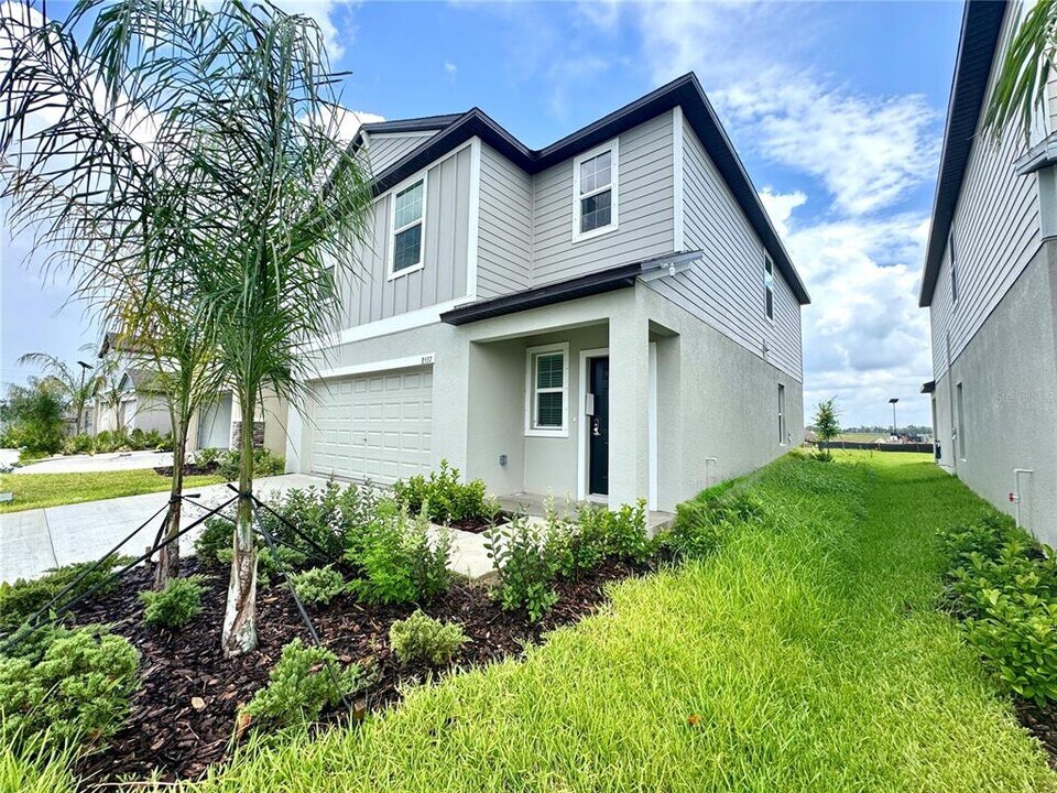 8537 Bella Mar Trl E in Parrish, FL - Building Photo