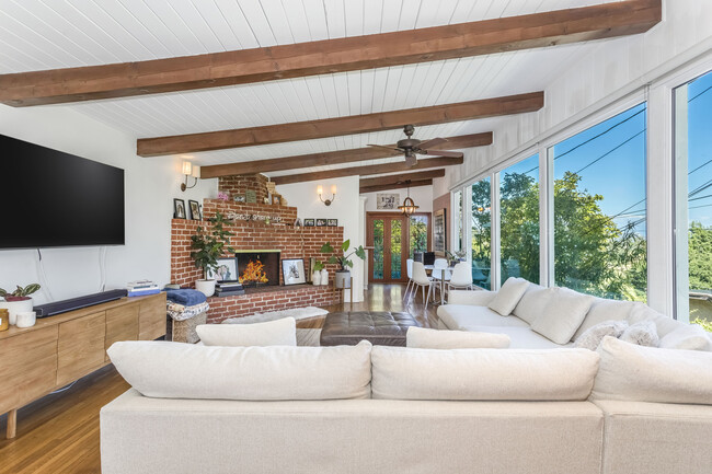 property at 2385 Sunset Heights Dr