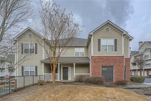 5103 Woodland Ln in Alpharetta, GA - Building Photo