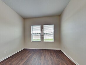 11509 Bryce Canyon Ln in Gibsonton, FL - Building Photo - Building Photo