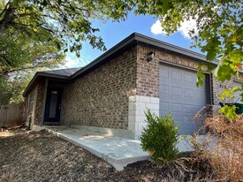 915 Rebecca Ln in Harker Heights, TX - Building Photo