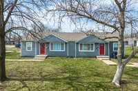 Lakeview Residences in Olathe, KS - Foto de edificio - Building Photo