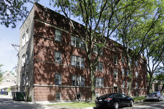 Albany Park Apartment Building in Chicago, IL - Building Photo - Building Photo