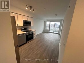 1480 Bayly St in Pickering, ON - Building Photo - Building Photo