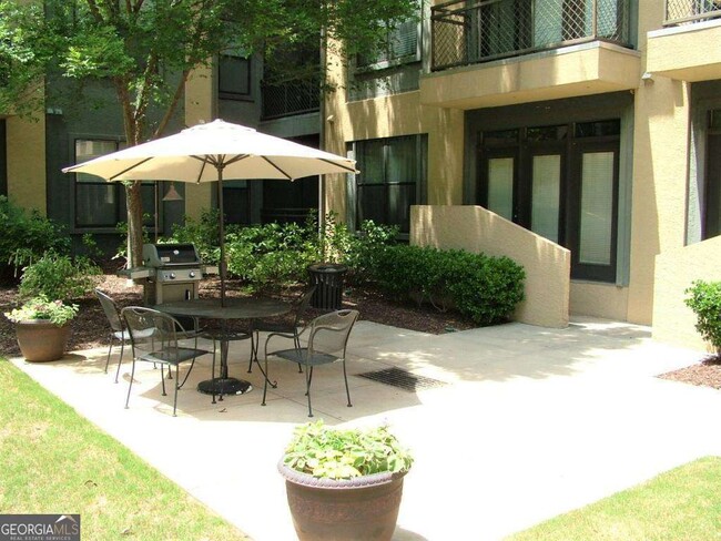 property at 400 17th St NW