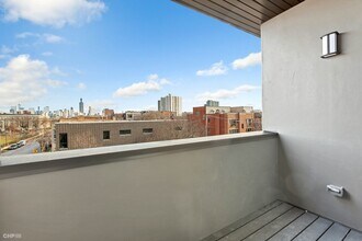 204 S Leavitt St in Chicago, IL - Building Photo - Building Photo