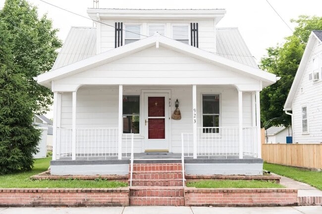 property at 923 Virginia Ave