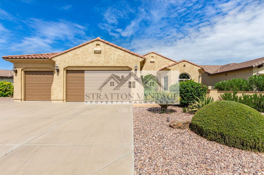 7150 W Heritage Way in Florence, AZ - Building Photo