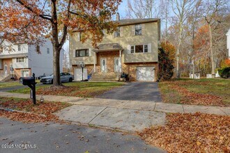 12 Lone Star Ln in Englishtown, NJ - Building Photo - Building Photo