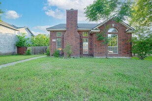 3721 Smartt St in Rowlett, TX - Building Photo
