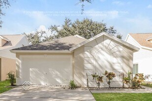 5723 Tanagerlake Rd in Fish Hawk, FL - Building Photo