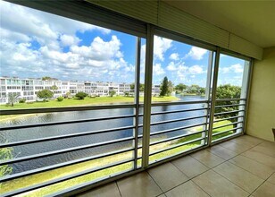 4031 Harwood D in Deerfield Beach, FL - Building Photo - Building Photo
