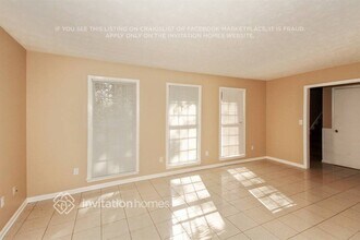 1165 Golden Cir SW in Lilburn, GA - Foto de edificio - Building Photo