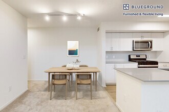 313 Avalon Cir in Smithtown, NY - Building Photo - Building Photo