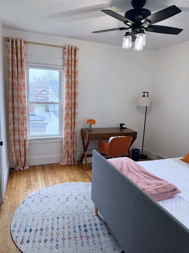 3888 W 157th St, Unit Upper Apartment in Cleveland, OH - Foto de edificio - Building Photo