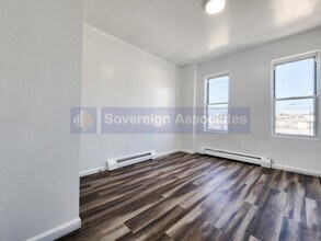 215 W 3rd St-Unit -3B in Mount Vernon, NY - Building Photo - Building Photo