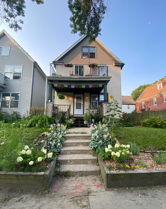 property at 811 E Hadley St