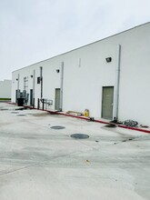 4518 S Raul Longoria Rd in Edinburg, TX - Building Photo - Building Photo