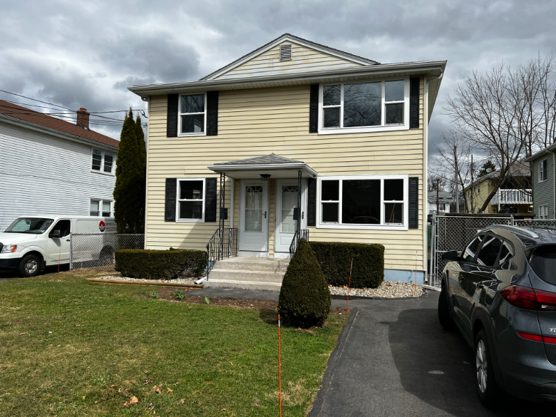 157 Oakland Ave-Unit -1st in New Britain, CT - Building Photo