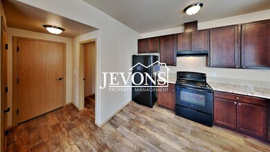 708 N 29th Ave in Yakima, WA - Building Photo - Building Photo