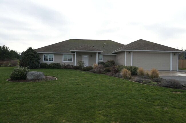 151 Quail Meadows Dr in Sequim, WA - Building Photo - Building Photo