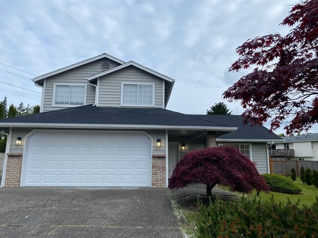 property at 1438 SW 352nd Ct
