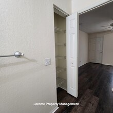 36243 Lake Chase Blvd in Zephyrhills, FL - Building Photo - Building Photo