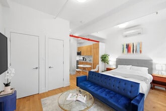 519 W 45th St in New York, NY - Building Photo - Building Photo