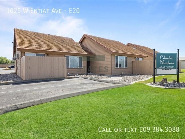 property at 1025 W Entiat Ave