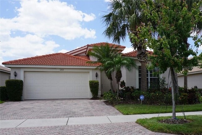 property at 4922 Sandy Brook Cir