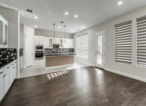 2152 Bailey St in Carrollton, TX - Building Photo - Building Photo