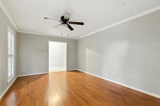 12463 Mooredale Ln in Houston, TX - Building Photo - Building Photo