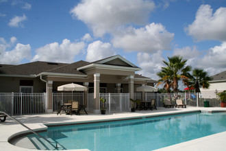 Walker Woods in Vero Beach, FL - Building Photo - Building Photo