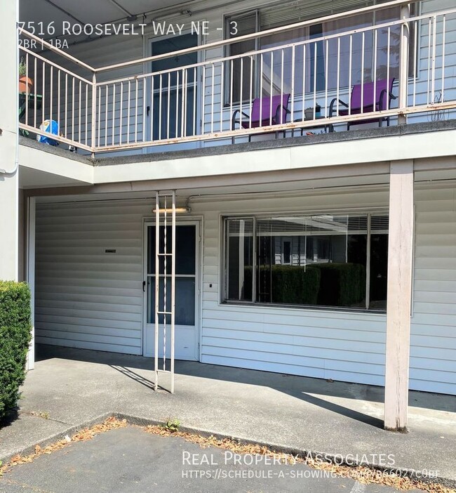 7516 Roosevelt Way NE in Seattle, WA - Foto de edificio - Building Photo