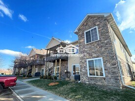 2000 Meadow Ct in Des Moines, IA - Building Photo