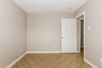 6823 Hanley Ln photo'