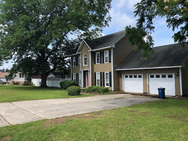 4843 Deer Lakes Rd in Fayetteville, NC - Building Photo